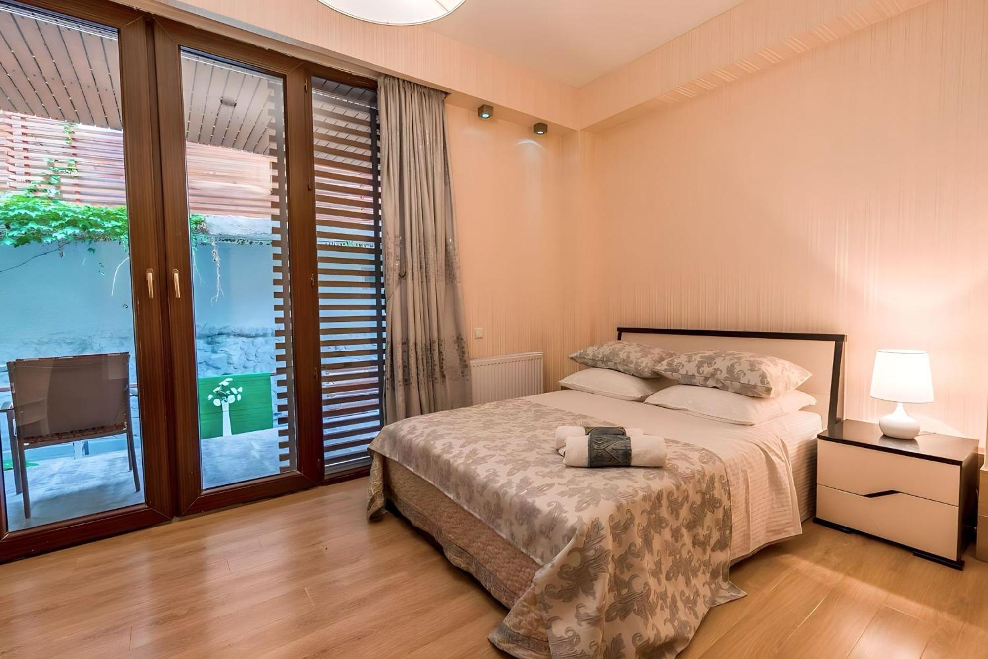 Cabernet Corner Apartment Tbilisi Exterior foto